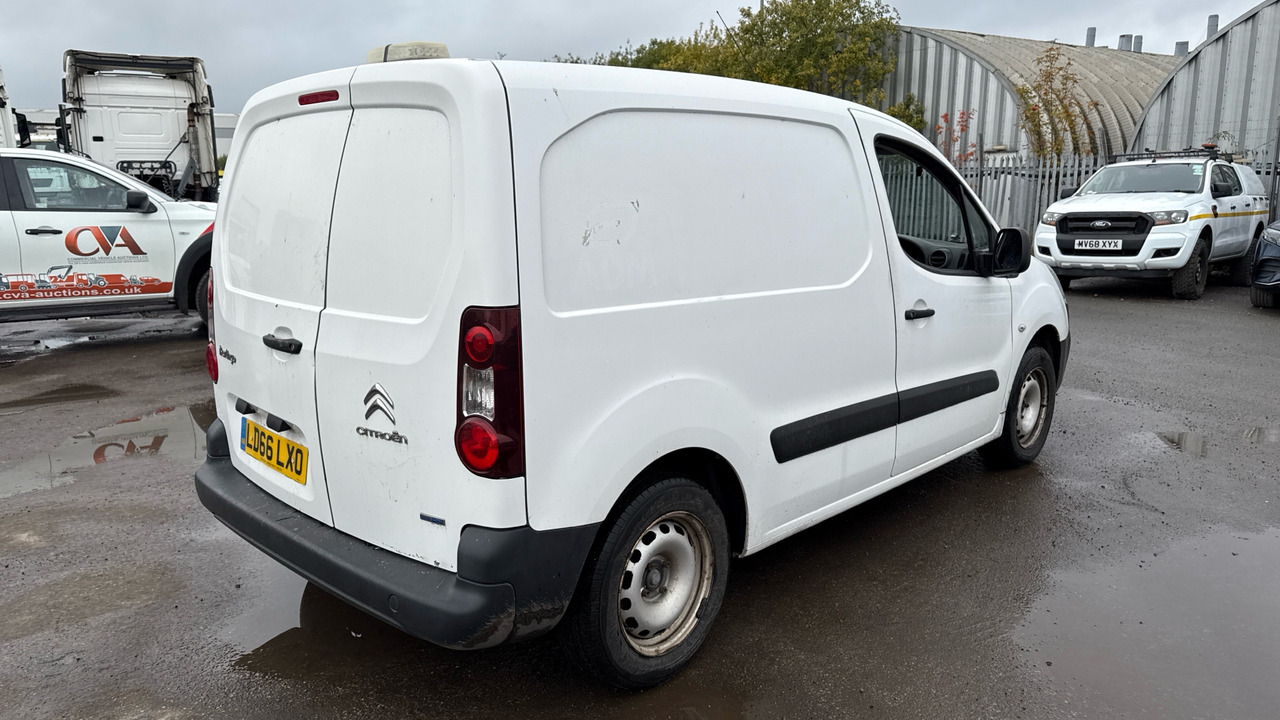 CITROEN BERLINGO 625 1.6 BlueHDi LX 100ps - Small van: picture 4 CITROEN BERLINGO 625 1.6 BlueHDi LX 100ps - Small van: picture 4