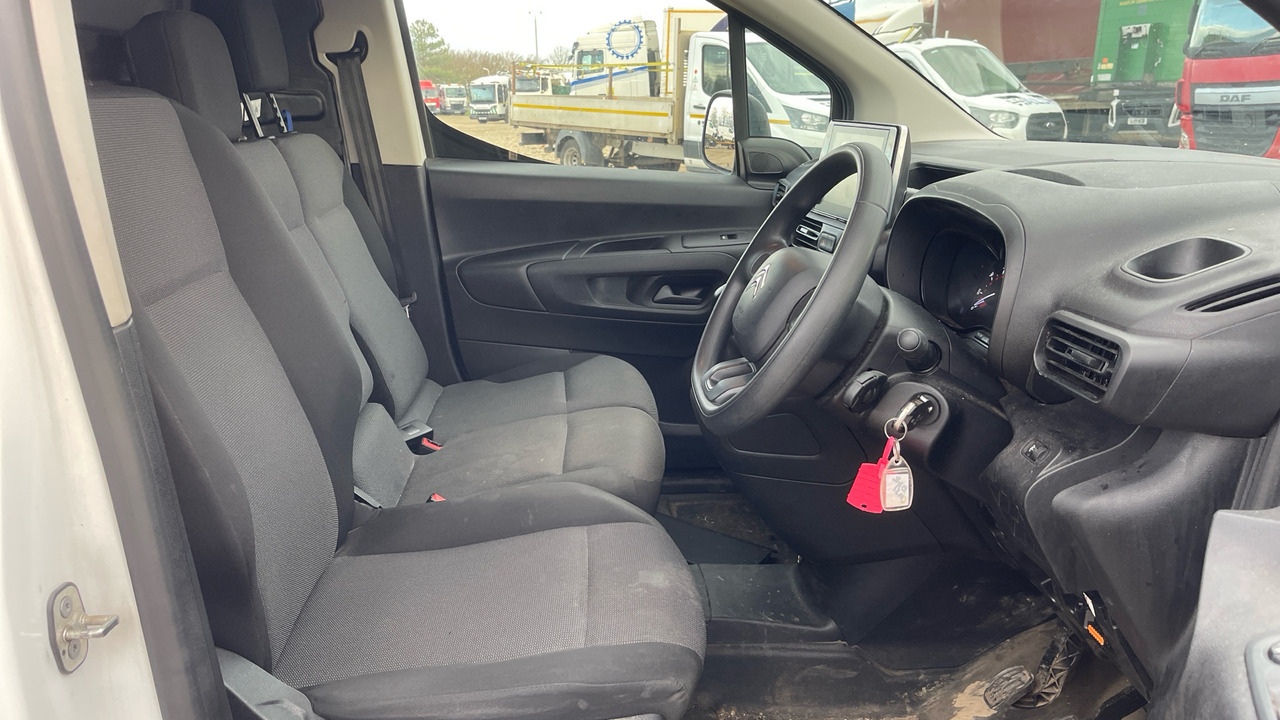 CITROEN BERLINGO 650 1.5 BLUEHDI 75PS - Small van: picture 5 CITROEN BERLINGO 650 1.5 BLUEHDI 75PS - Small van: picture 5