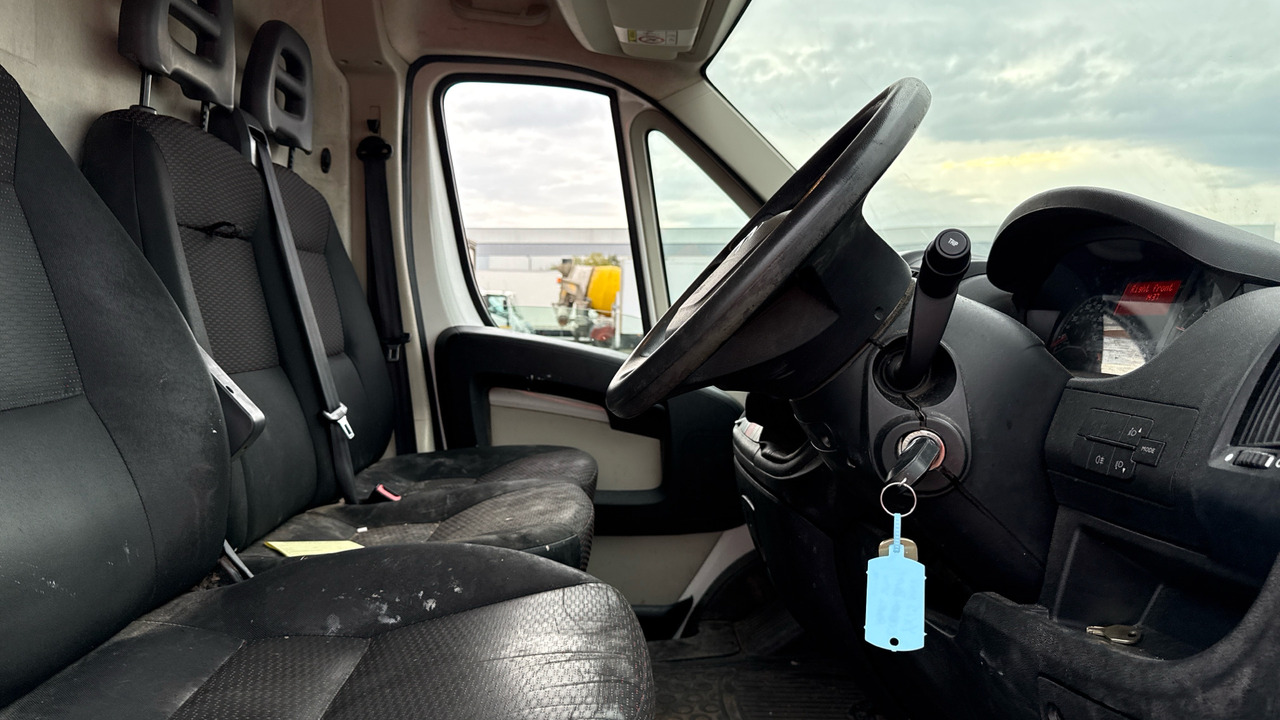 CITROEN RELAY 35 L2H1 2.2 HDi 130ps - Panel van: picture 5 CITROEN RELAY 35 L2H1 2.2 HDi 130ps - Panel van: picture 5