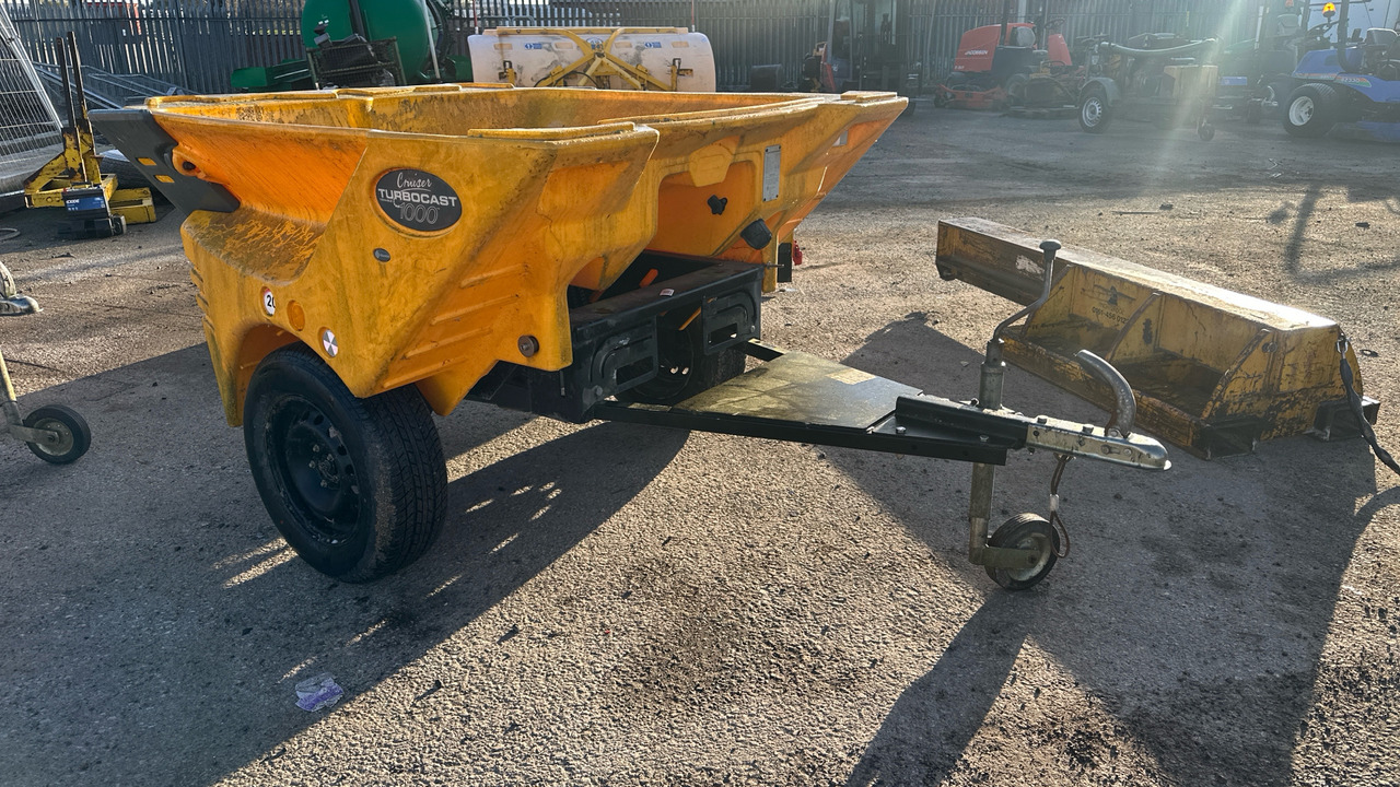 CRUISER TURBOCAST 1000 TOWABLE SALT SPREADER - Construction equipment: picture 1 CRUISER TURBOCAST 1000 TOWABLE SALT SPREADER - Construction equipment: picture 1