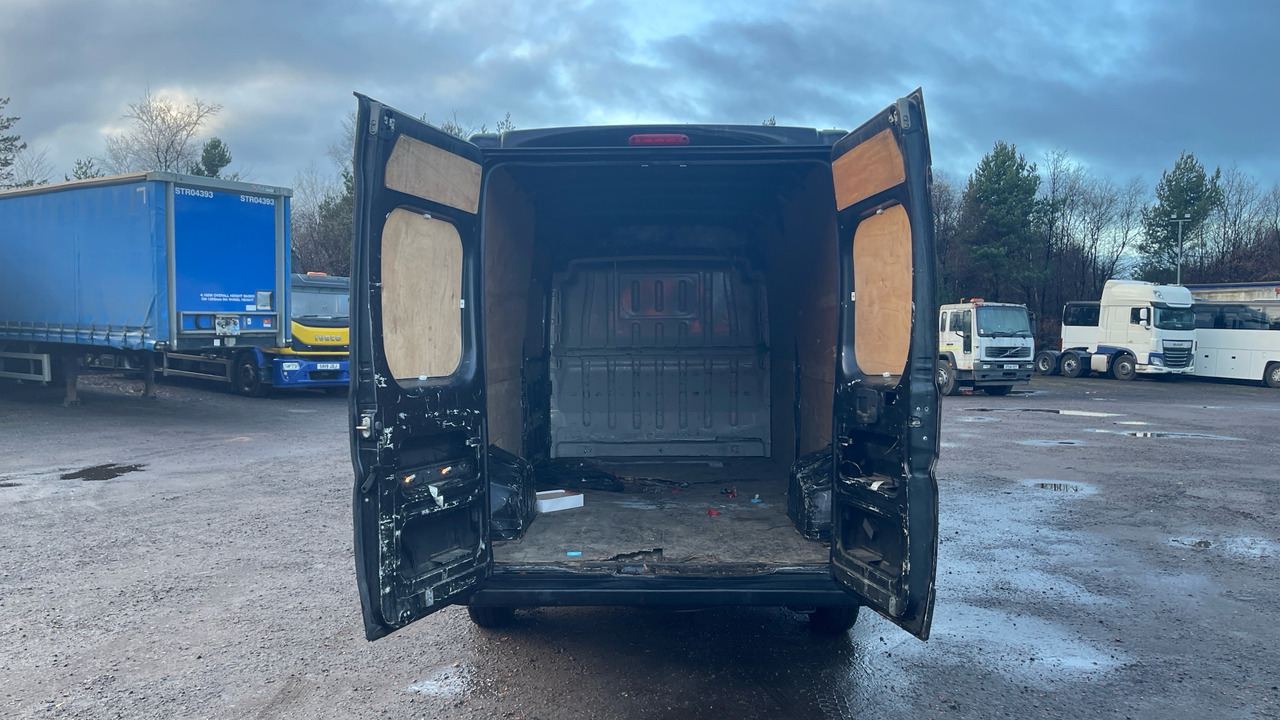 Panel van Citroen Relay 35 2.2 HDi 140PS: picture 9 Panel van Citroen Relay 35 2.2 HDi 140PS: picture 9