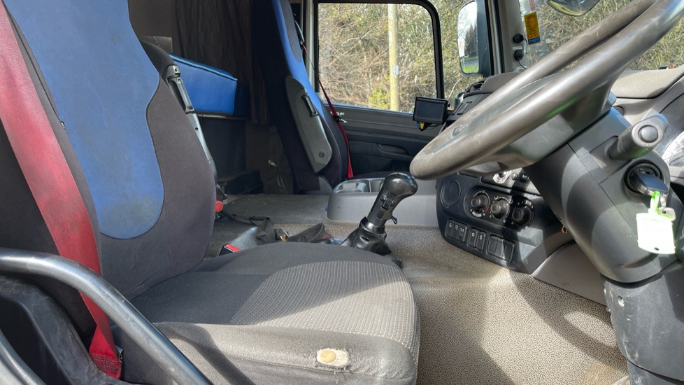 DAF CF 460 EURO 6 - Dropside/ Flatbed truck: picture 5 DAF CF 460 EURO 6 - Dropside/ Flatbed truck: picture 5