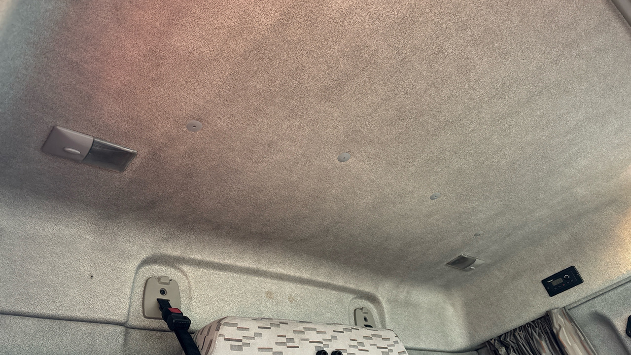 Curtainsider truck DAF LF 150: picture 14 Curtainsider truck DAF LF 150: picture 14