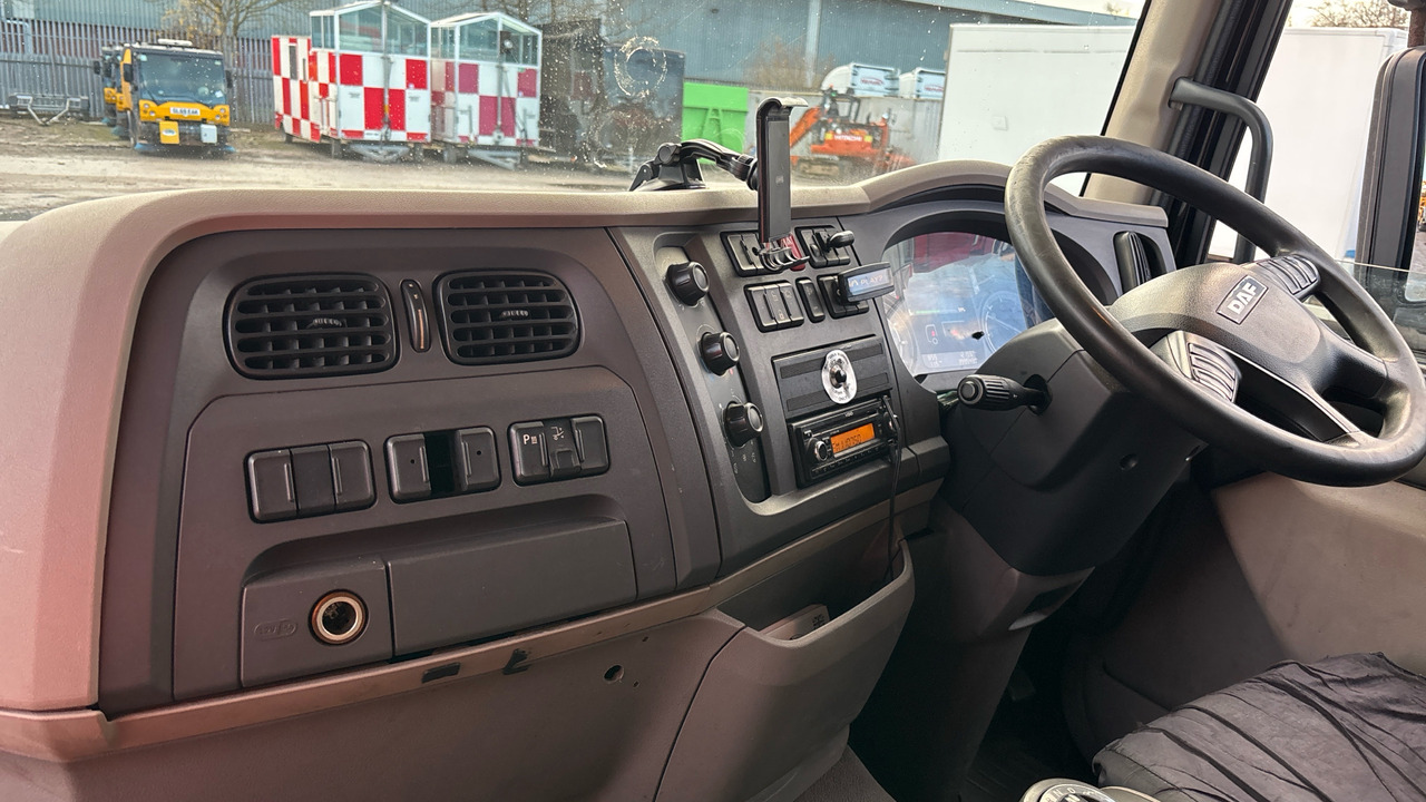 Curtainsider truck DAF LF 150: picture 7 Curtainsider truck DAF LF 150: picture 7