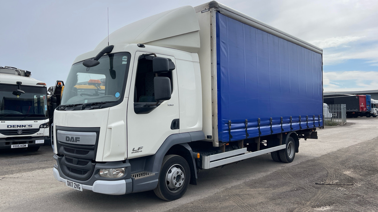 DAF LF 150 - Curtainsider truck: picture 2 DAF LF 150 - Curtainsider truck: picture 2