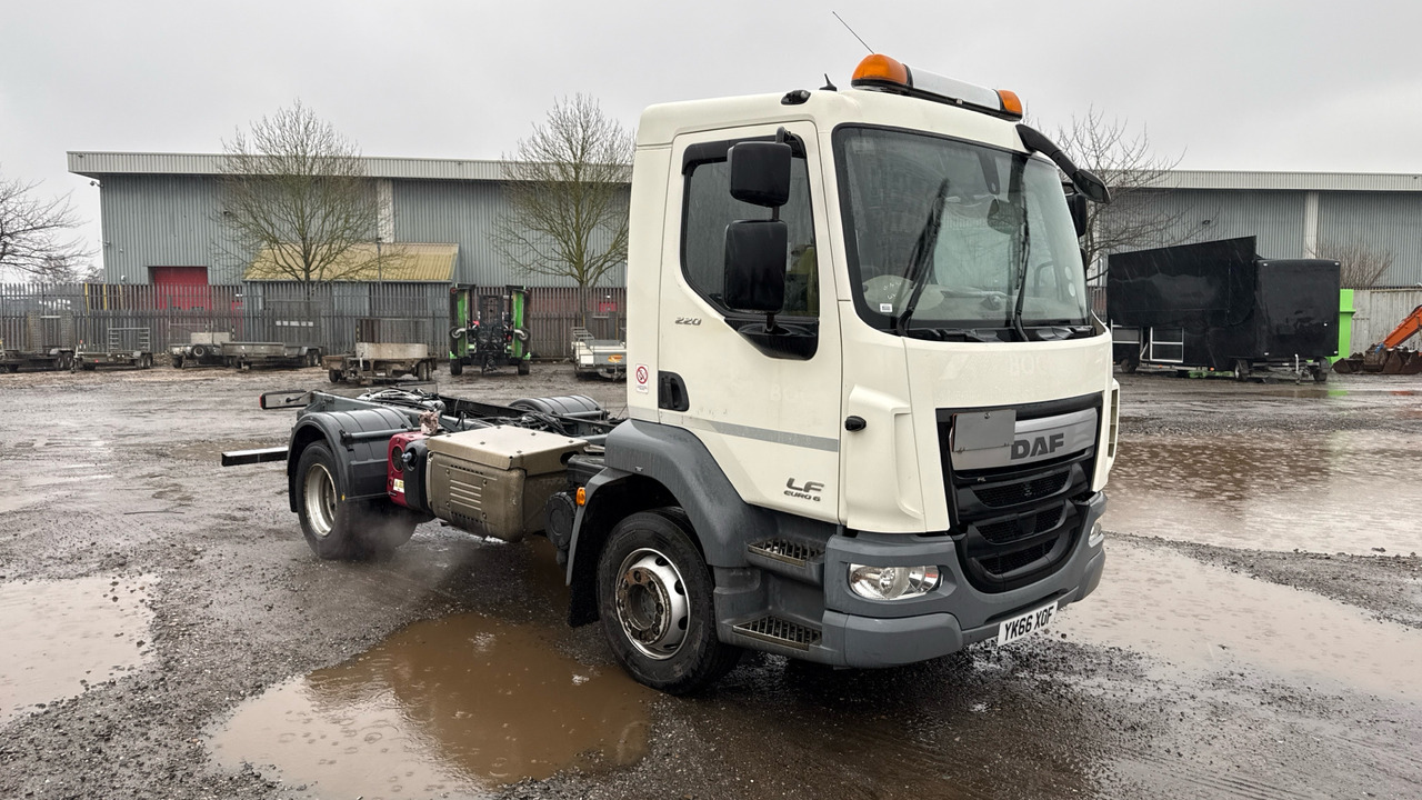 DAF LF 220 - Cab chassis truck: picture 1 DAF LF 220 - Cab chassis truck: picture 1