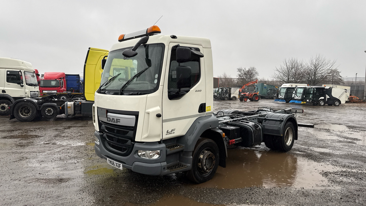 DAF LF 220 - Cab chassis truck: picture 2 DAF LF 220 - Cab chassis truck: picture 2