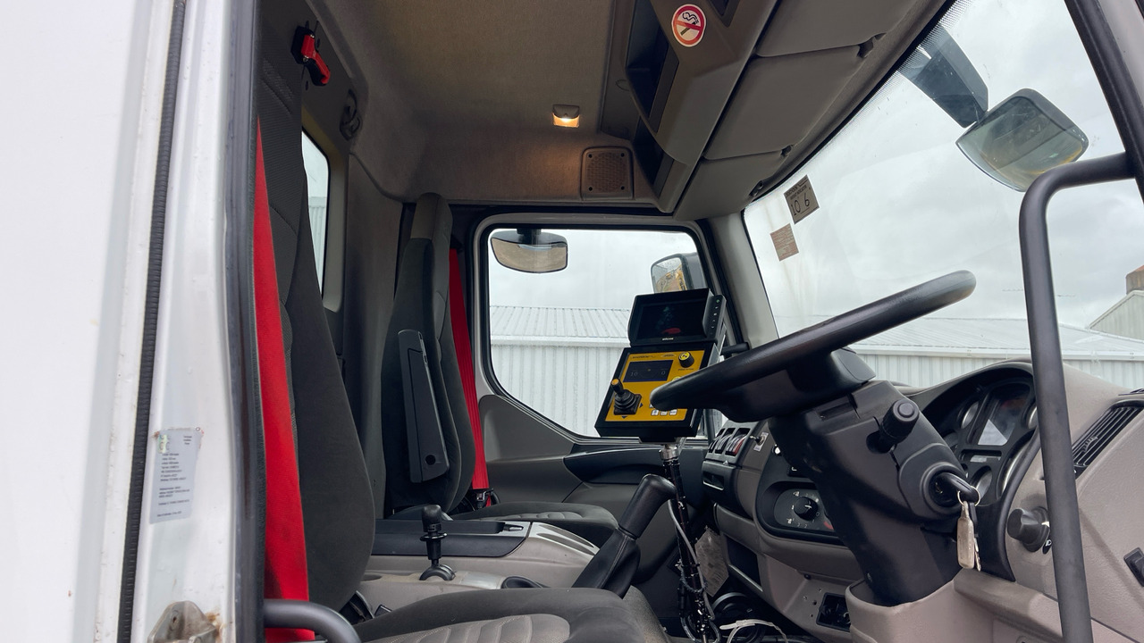 DAF LF 55.220 - Snow removal vehicle: picture 5 DAF LF 55.220 - Snow removal vehicle: picture 5