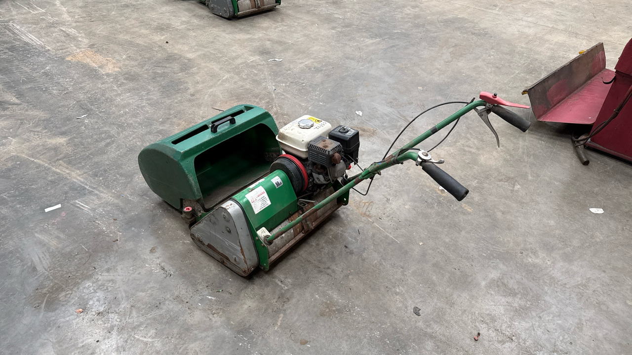 DENNIS FT20 PEDESTRIAN CYLINDER MOWER WITH 5K UNIT AND GRASS BOX - Garden mower: picture 4 DENNIS FT20 PEDESTRIAN CYLINDER MOWER WITH 5K UNIT AND GRASS BOX - Garden mower: picture 4