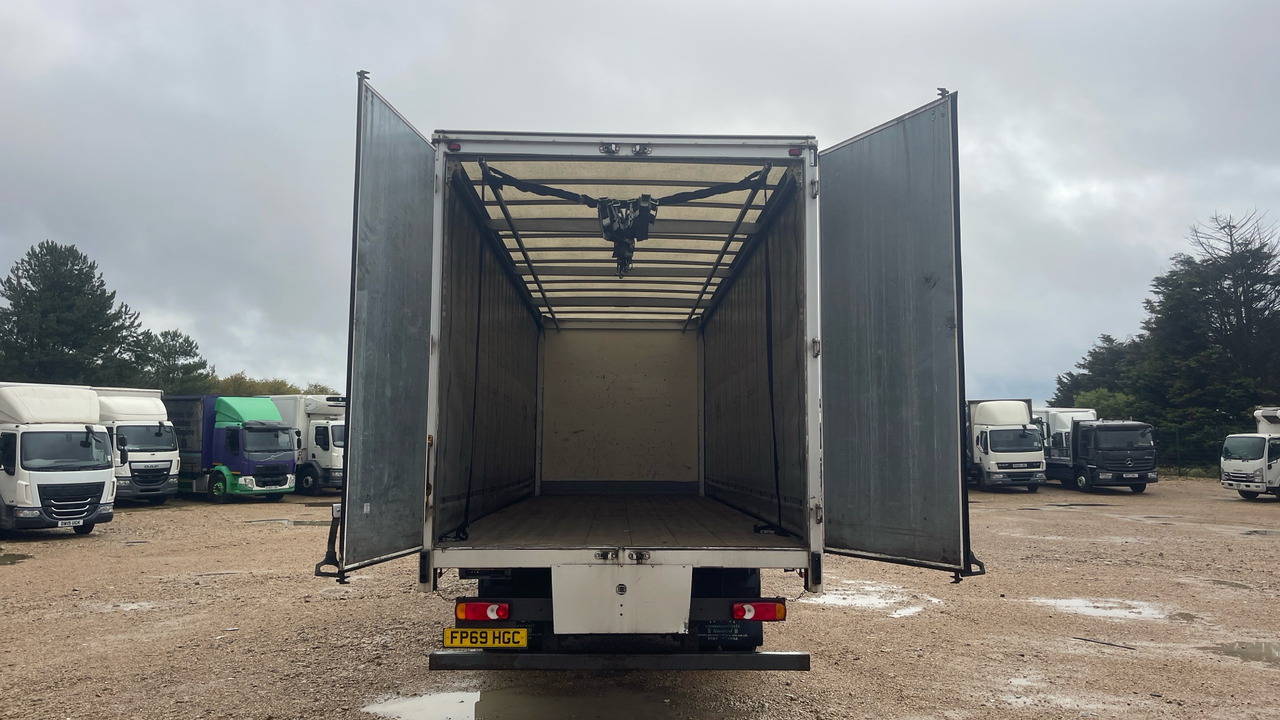 Curtainsider truck Daf CF 260: picture 10