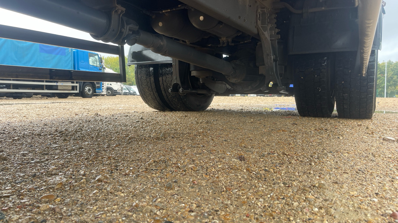 Curtainsider truck Daf CF 260: picture 13