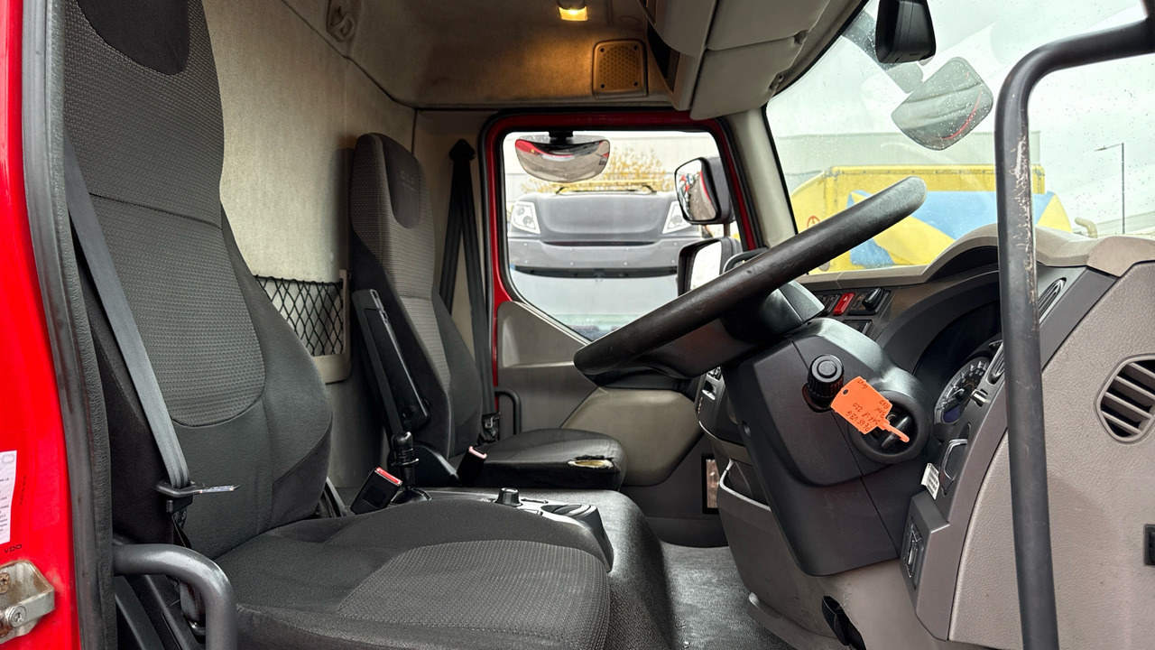 Daf LF 220 - Box truck: picture 5 Daf LF 220 - Box truck: picture 5