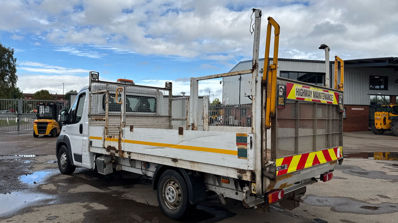 Fiat Ducato 35 2.3 MULTIJET 150PS - Open body delivery van: picture 3 Fiat Ducato 35 2.3 MULTIJET 150PS - Open body delivery van: picture 3