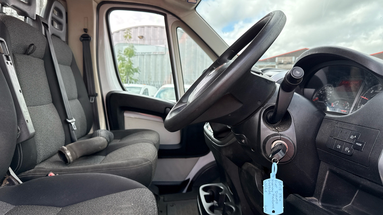 Fiat Ducato 35 2.3 MULTIJET 150PS - Open body delivery van: picture 5 Fiat Ducato 35 2.3 MULTIJET 150PS - Open body delivery van: picture 5