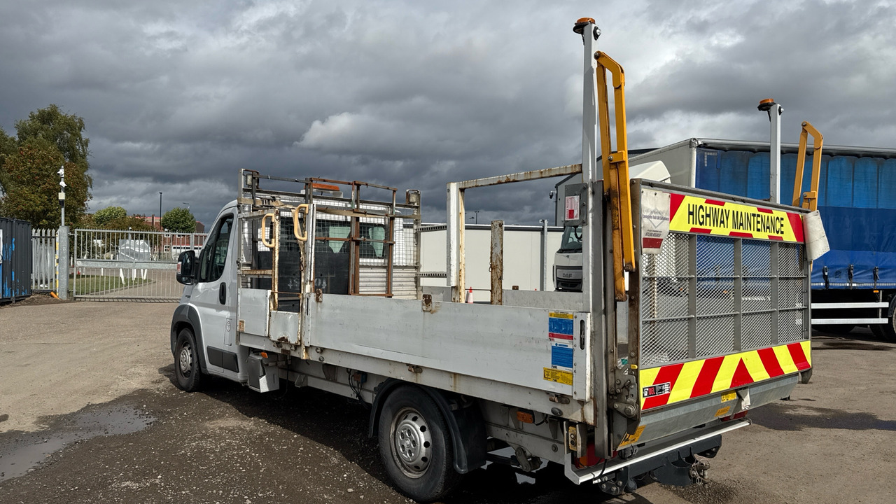 Fiat Ducato 35 2.3 MULTIJET 150PS - Open body delivery van: picture 3 Fiat Ducato 35 2.3 MULTIJET 150PS - Open body delivery van: picture 3