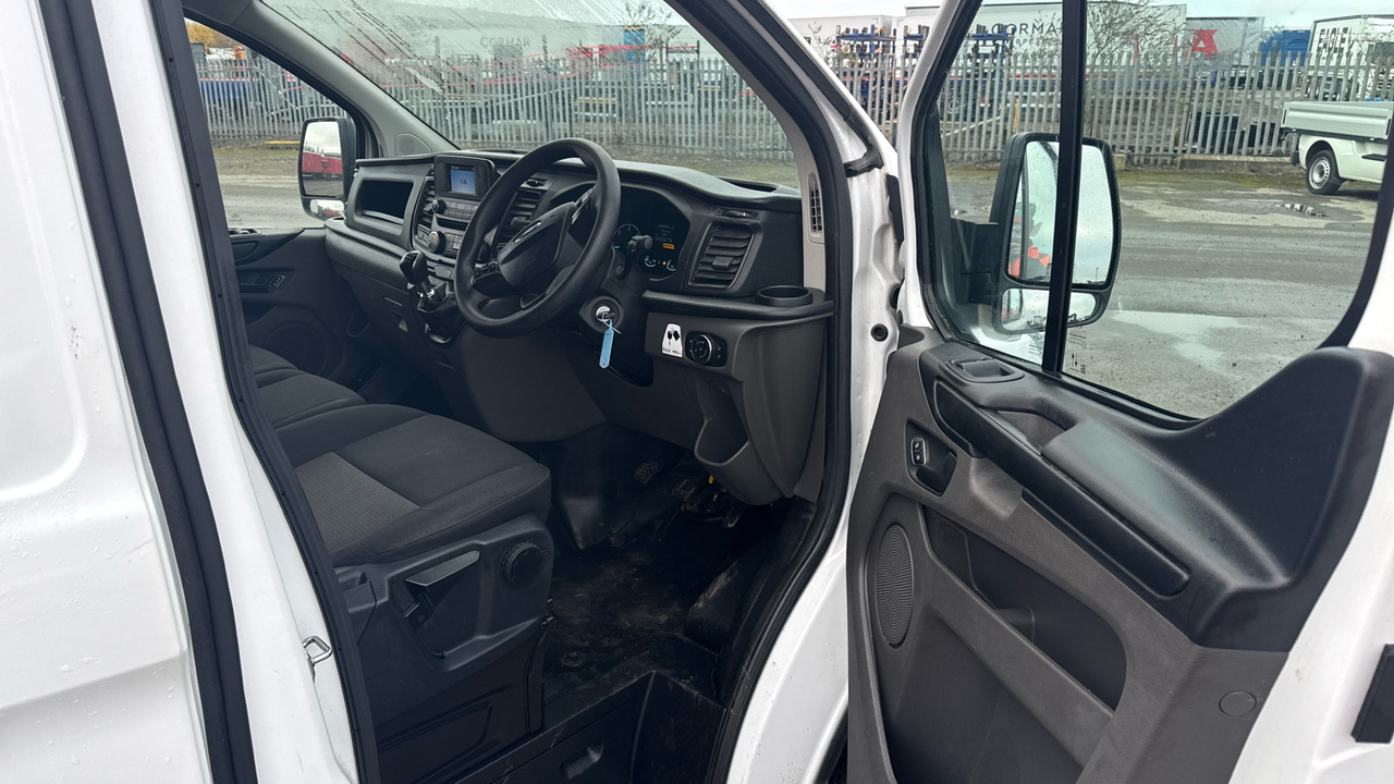 Ford Transit Custom 300 2.0 ECOBLUE 105PS LEADER - Small van: picture 5 Ford Transit Custom 300 2.0 ECOBLUE 105PS LEADER - Small van: picture 5