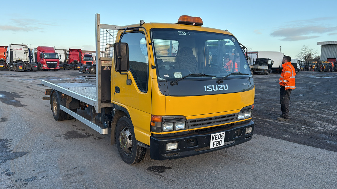 ISUZU NQR 70L - Dropside/ Flatbed truck: picture 1 ISUZU NQR 70L - Dropside/ Flatbed truck: picture 1
