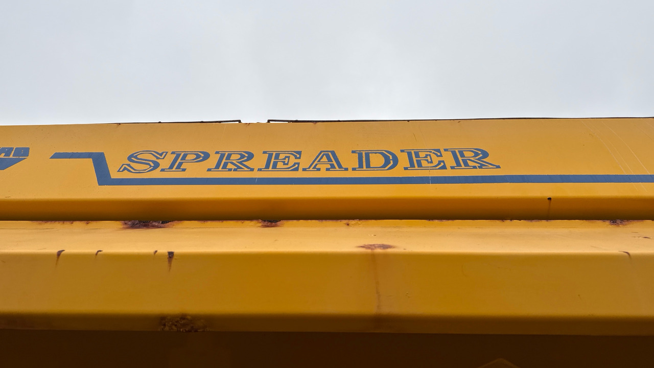 Snow removal vehicle IVECO TRAKKER 310: picture 25