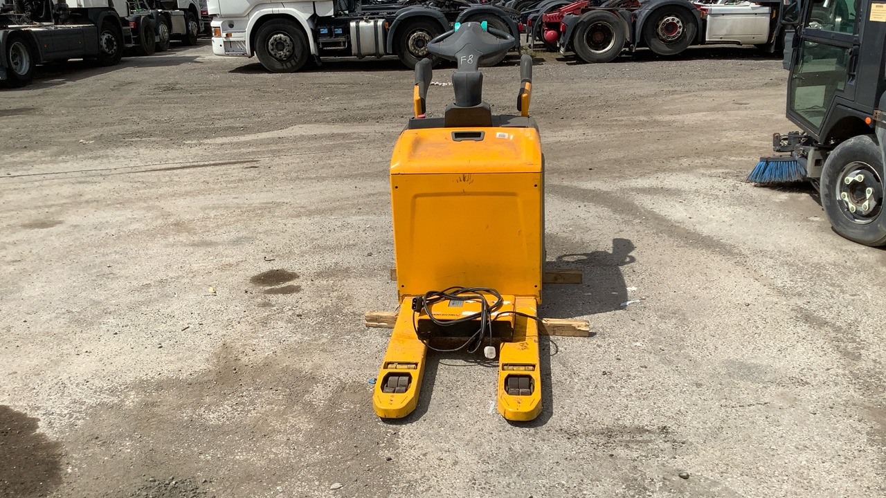 JUNGHEINRICH 24V 2PZS 250 - Pallet truck: picture 5 JUNGHEINRICH 24V 2PZS 250 - Pallet truck: picture 5