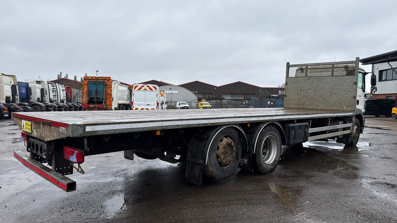 MAN TG-M 26.340 - Dropside/ Flatbed truck: picture 4 MAN TG-M 26.340 - Dropside/ Flatbed truck: picture 4