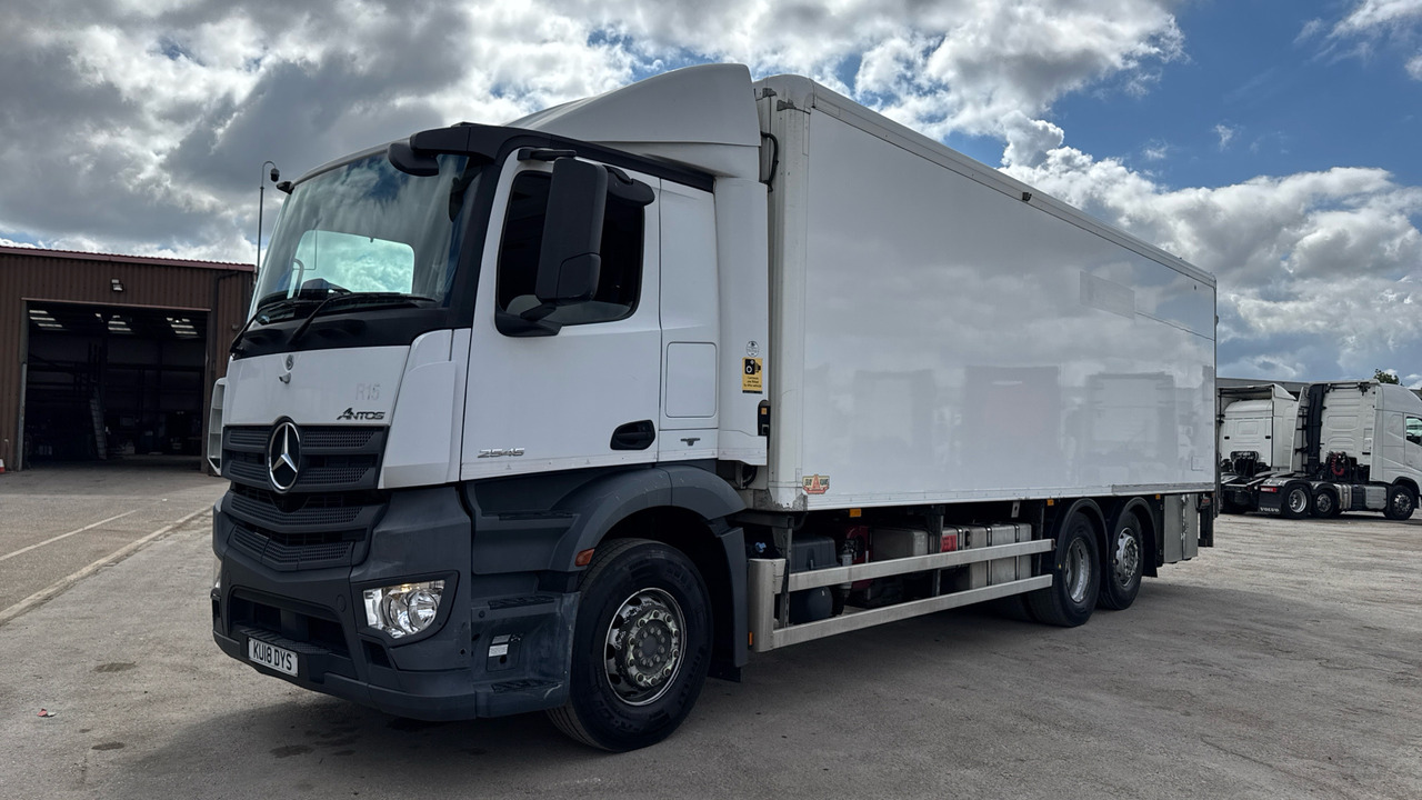 MERCEDES-BENZ ANTOS 2545 - Refrigerator truck: picture 2 MERCEDES-BENZ ANTOS 2545 - Refrigerator truck: picture 2