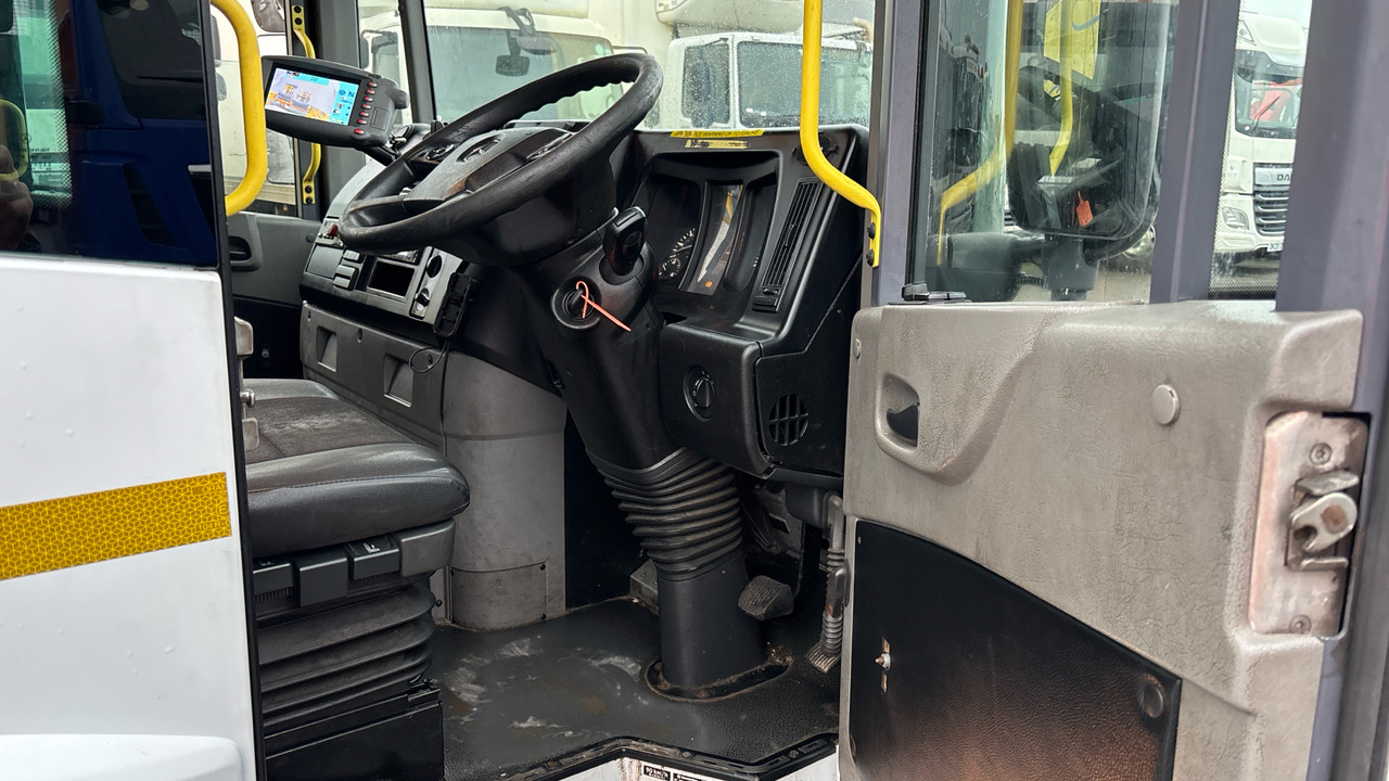 MERCEDES-BENZ ECONIC 2630 - Garbage truck: picture 5 MERCEDES-BENZ ECONIC 2630 - Garbage truck: picture 5