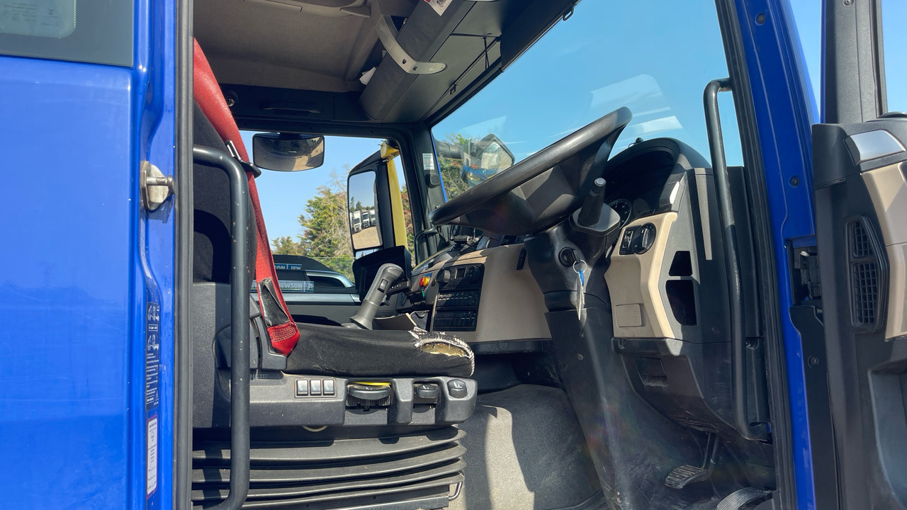 Man TGS 26.360 - Dropside/ Flatbed truck, Crane truck: picture 5 Man TGS 26.360 - Dropside/ Flatbed truck, Crane truck: picture 5