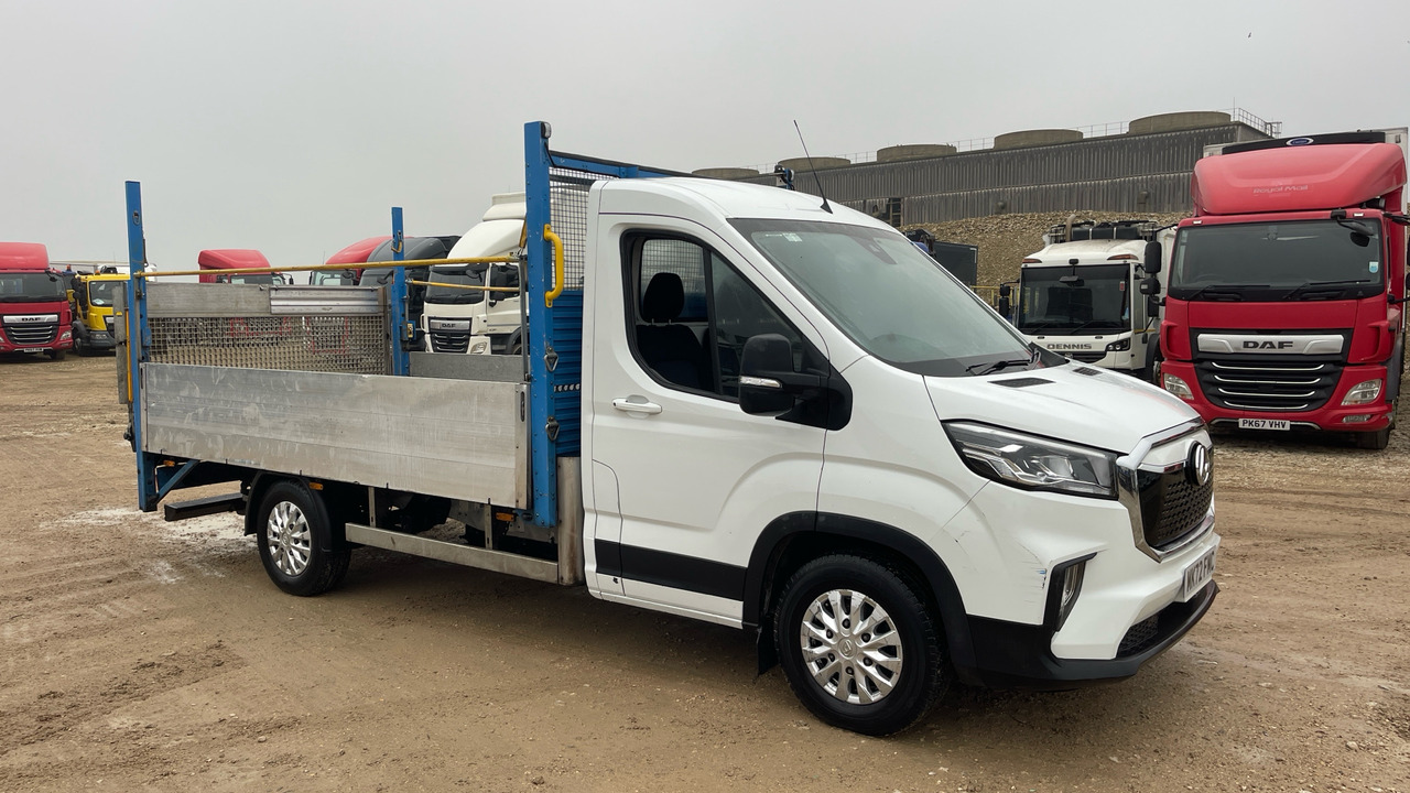 Maxus Deliver 9 - Open body delivery van, Electric van: picture 1 Maxus Deliver 9 - Open body delivery van, Electric van: picture 1