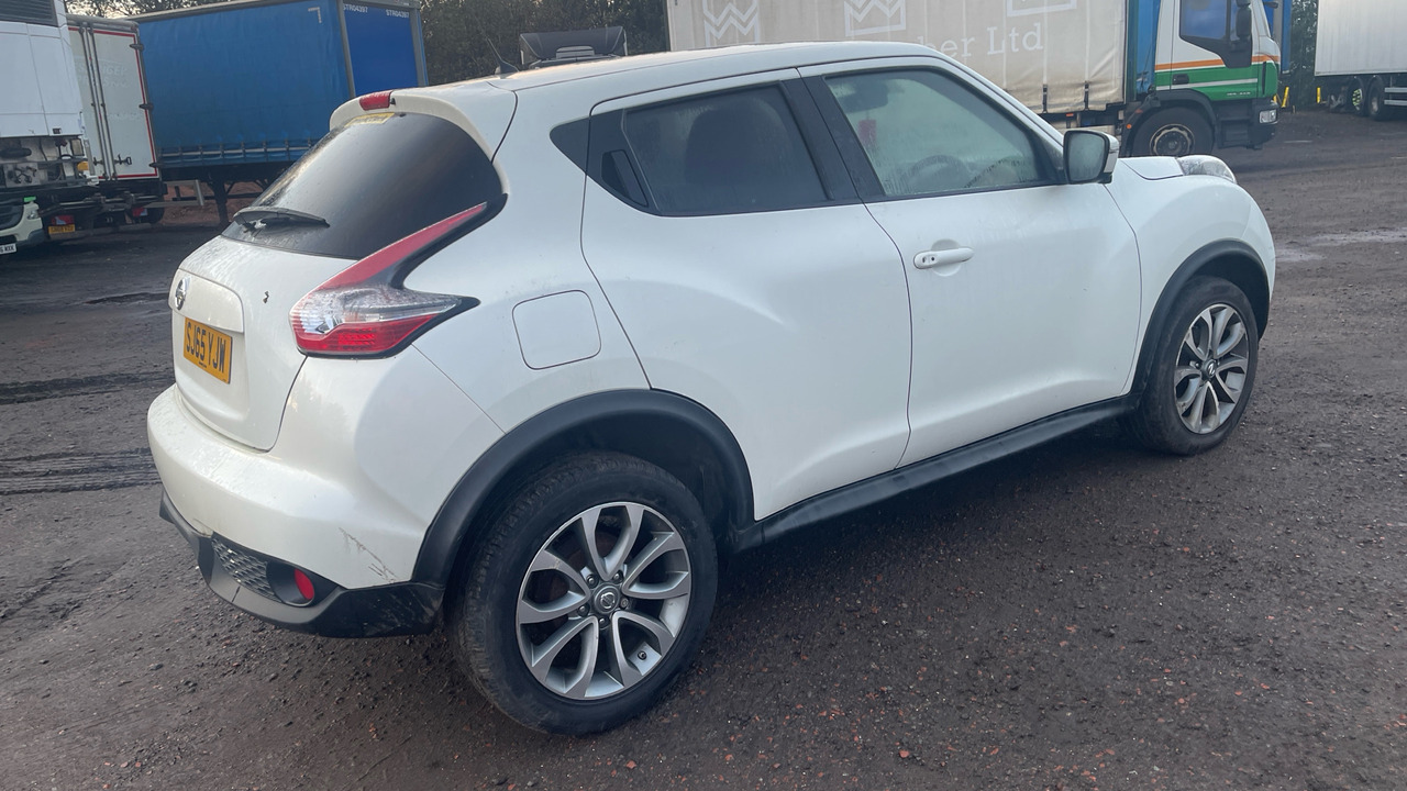 NISSAN JUKE 1.2 - Hatchback: picture 4 NISSAN JUKE 1.2 - Hatchback: picture 4