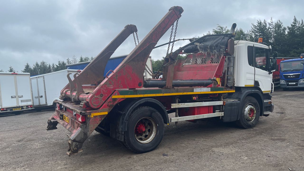 SCANIA P 250 - Skip loader truck: picture 4 SCANIA P 250 - Skip loader truck: picture 4