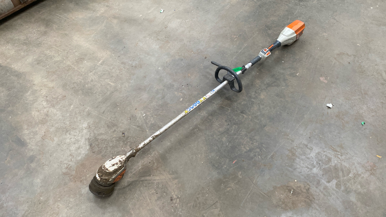 STIHL FSA90R STRIMMER * NO MOTOR* - Construction equipment: picture 4 STIHL FSA90R STRIMMER * NO MOTOR* - Construction equipment: picture 4