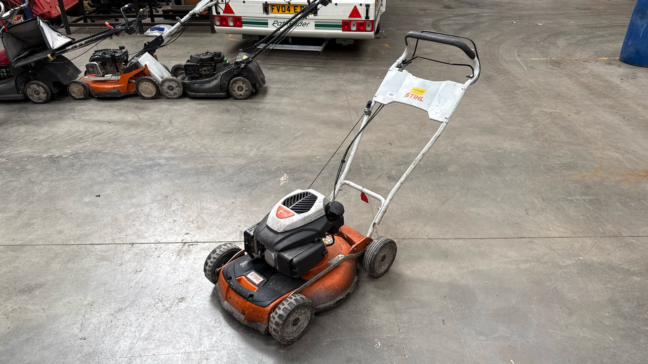 STIHL RM4 RTP - Garden mower: picture 2 STIHL RM4 RTP - Garden mower: picture 2