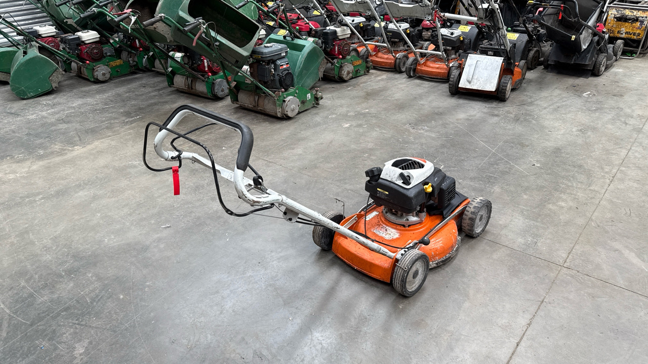 STIHL RM4 RTP - Construction equipment: picture 4 STIHL RM4 RTP - Construction equipment: picture 4