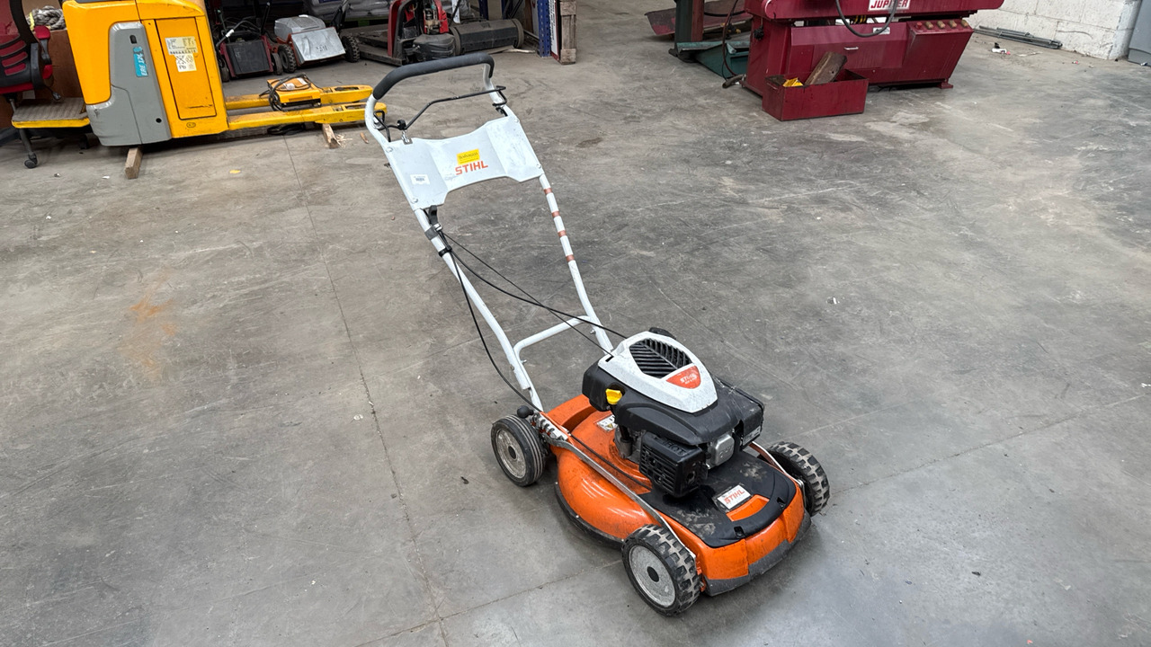 STIHL RM4 RTP - Construction equipment: picture 1 STIHL RM4 RTP - Construction equipment: picture 1