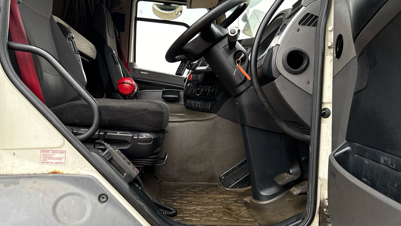 Daf CF 460 - Tractor unit: picture 5 Daf CF 460 - Tractor unit: picture 5