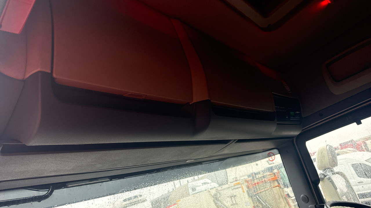 Tractor unit SCANIA R 450: picture 14