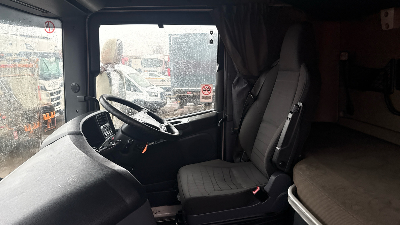 Tractor unit SCANIA R 450: picture 15