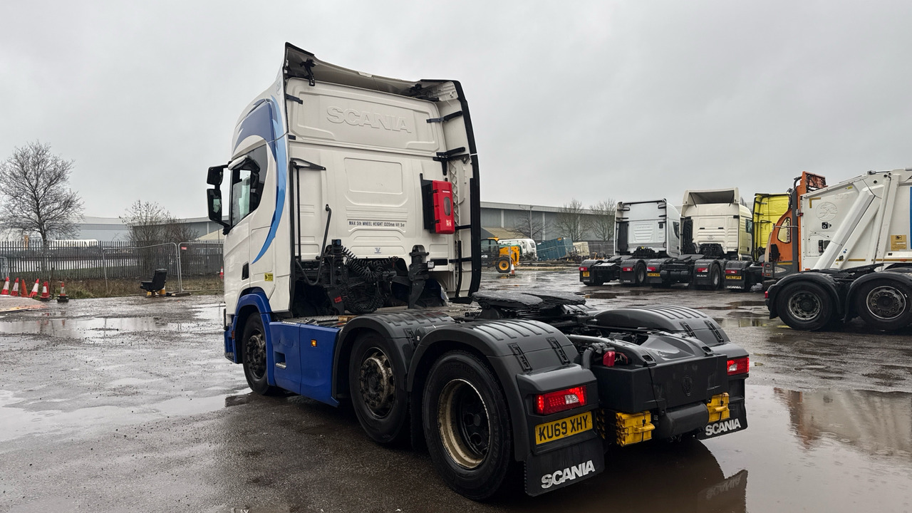 SCANIA R 450 - Tractor unit: picture 3 SCANIA R 450 - Tractor unit: picture 3