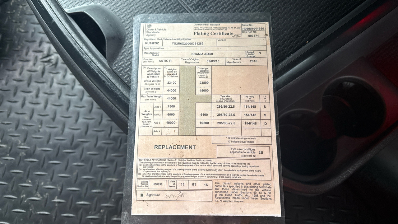 Tractor unit SCANIA R 450: picture 11