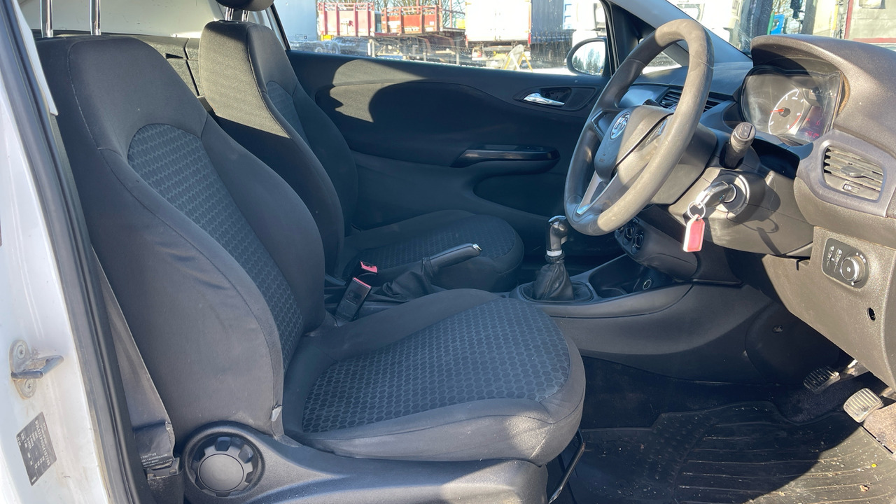 VAUXHALL CORSA 1.3 CDTI - Car: picture 5 VAUXHALL CORSA 1.3 CDTI - Car: picture 5