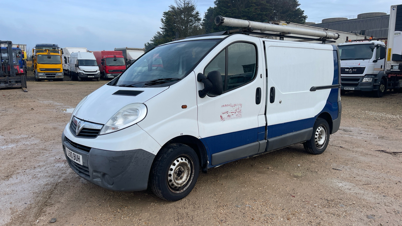 VAUXHALL VIVARO 2700 2.0 CDTI 115PS - Small van: picture 2 VAUXHALL VIVARO 2700 2.0 CDTI 115PS - Small van: picture 2
