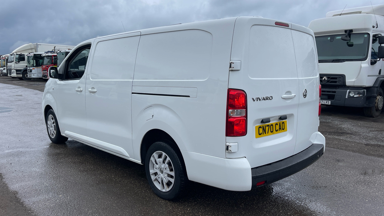 VAUXHALL VIVARO 2900 1.5d 100PS Sportive - Small van: picture 3 VAUXHALL VIVARO 2900 1.5d 100PS Sportive - Small van: picture 3