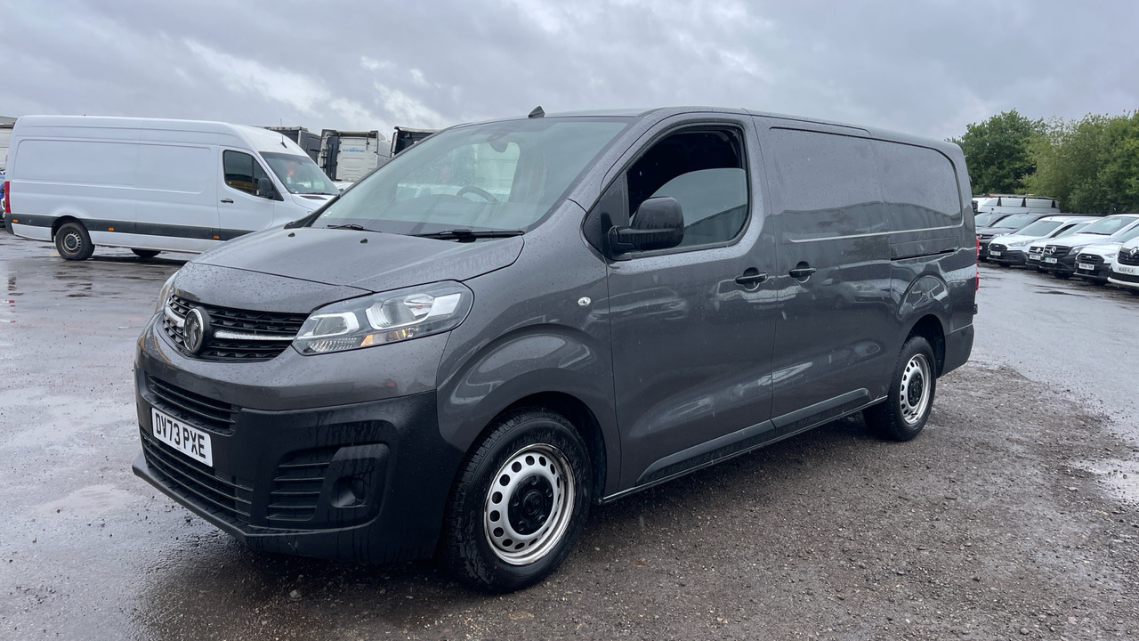 VAUXHALL VIVARO 3100 2.0D 145PS - Small van: picture 2 VAUXHALL VIVARO 3100 2.0D 145PS - Small van: picture 2