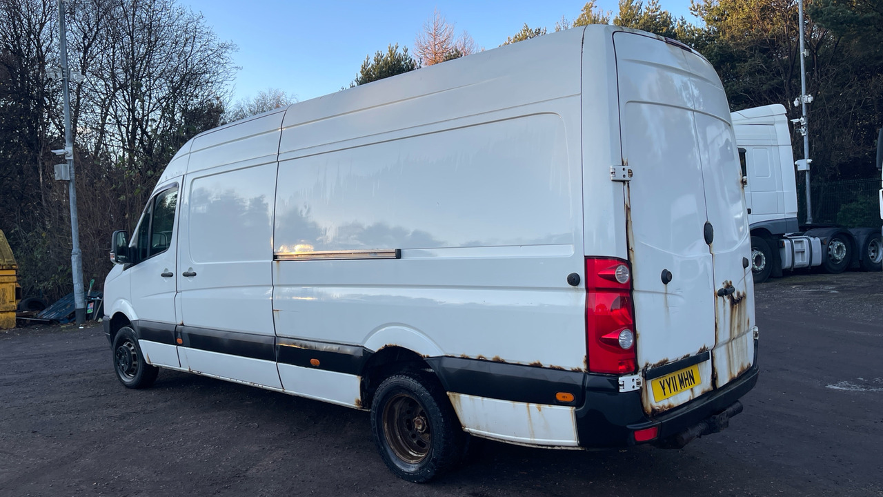 VOLKSWAGEN CRAFTER CR50 PLUS 2.5 TDI - Panel van: picture 3 VOLKSWAGEN CRAFTER CR50 PLUS 2.5 TDI - Panel van: picture 3