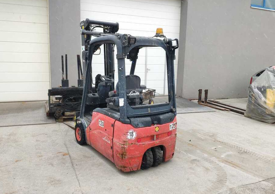 Linde E16-01 - Electric forklift: picture 5 Linde E16-01 - Electric forklift: picture 5