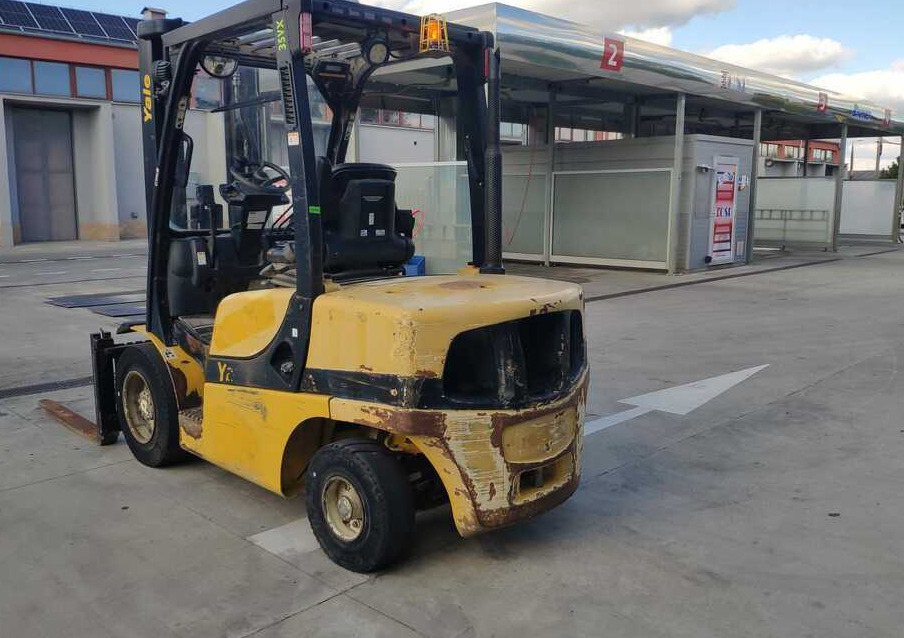 Yale GDP35VX - Diesel forklift: picture 2 Yale GDP35VX - Diesel forklift: picture 2