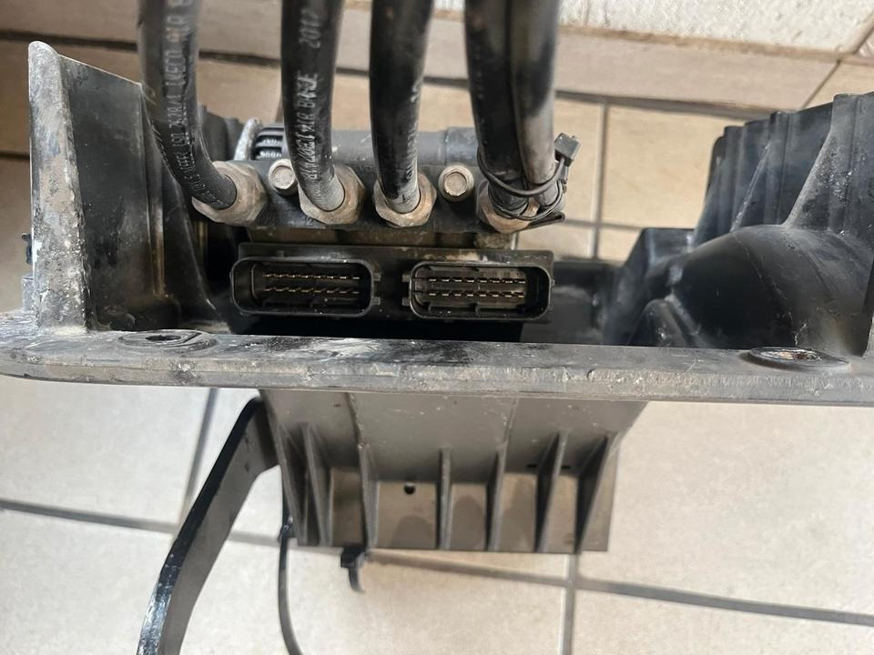 IVECO STRALIS 450 Fußbremsventil Bremsventil WABCO 9650019060 - Brake valve for Truck: picture 3 IVECO STRALIS 450 Fußbremsventil Bremsventil WABCO 9650019060 - Brake valve for Truck: picture 3