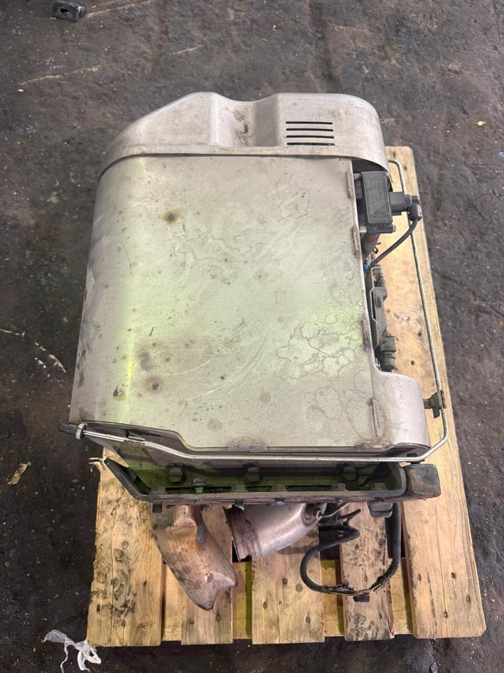 MAN TGL EU6 Auspuff Katalysator 81.15101-0490 - Muffler/ Exhaust system for Truck: picture 3 MAN TGL EU6 Auspuff Katalysator 81.15101-0490 - Muffler/ Exhaust system for Truck: picture 3