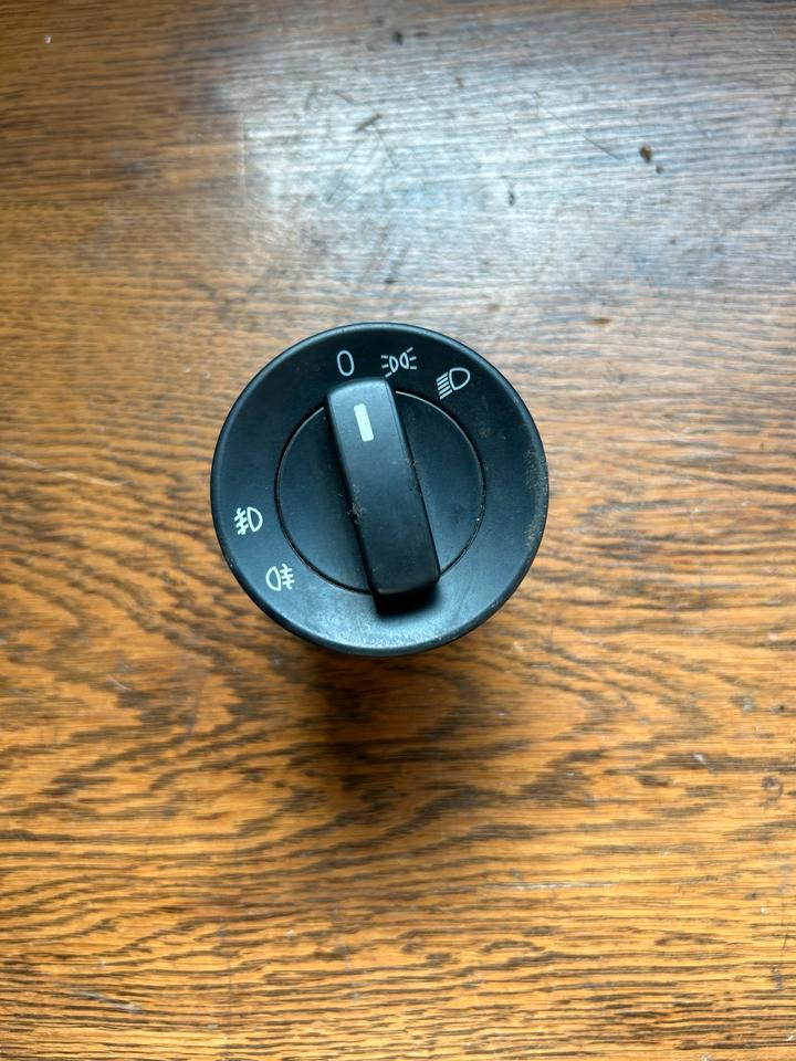 MAN TGL Lichtschalter 81.25505.6877 - Electrical system for Truck: picture 1 MAN TGL Lichtschalter 81.25505.6877 - Electrical system for Truck: picture 1