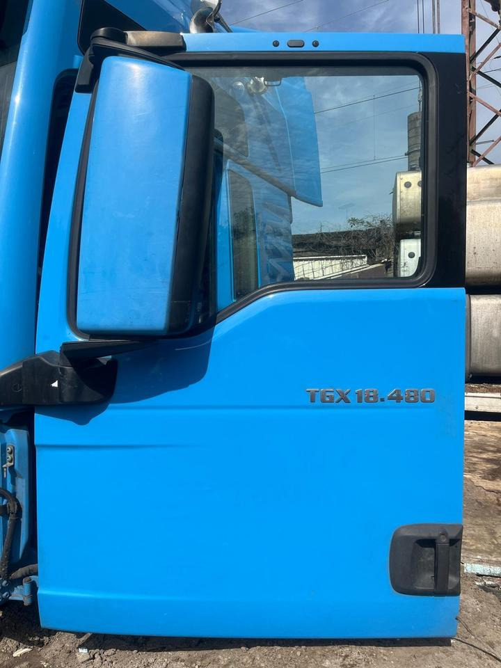MAN TGX EU6 Fahrertür, Tür blau, Spiegel & Innenverkleidung - Door and parts for Truck: picture 1 MAN TGX EU6 Fahrertür, Tür blau, Spiegel & Innenverkleidung - Door and parts for Truck: picture 1
